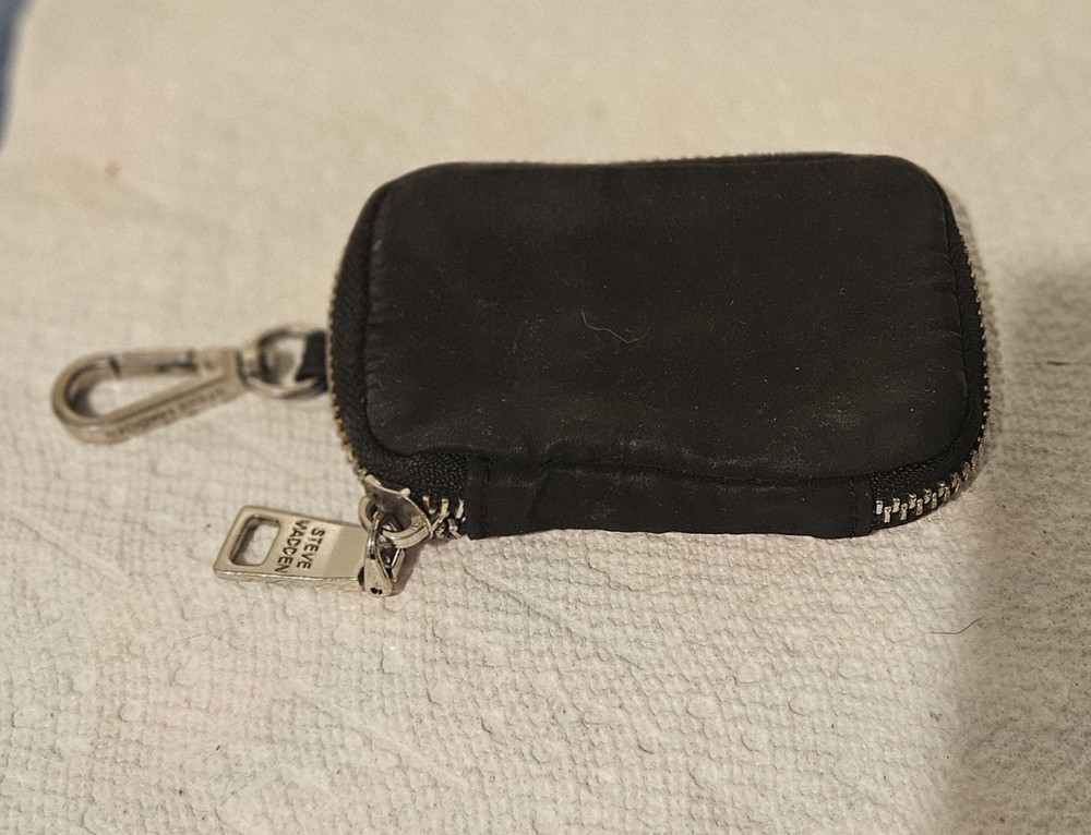 Steve Madden Green Mini Wallet with ID Credit Card Holder and Keychain