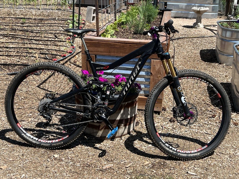 2012 Niner WFO Full Suspension MTB Chris King Shimano Fox Rock Shox