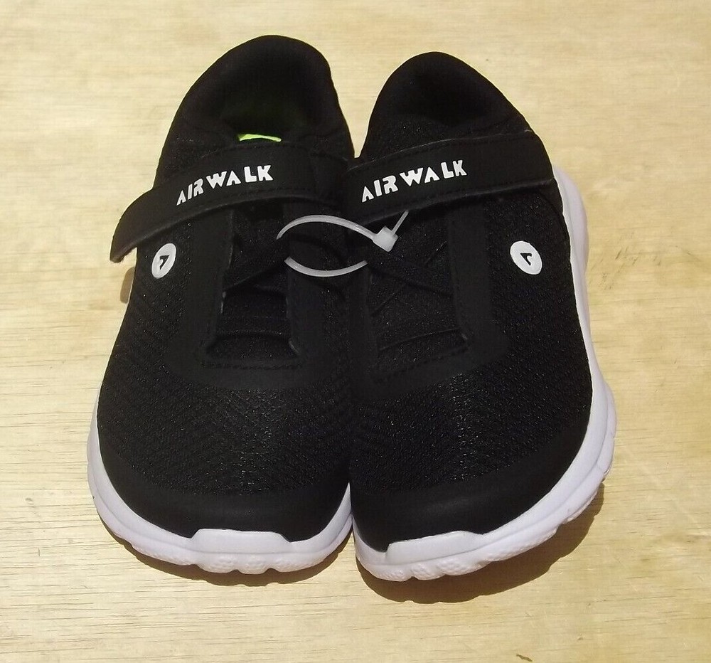 Sizes 5c to 10c - Airwalk Boys' Toddler Gusto Cross Trainer - Black/White