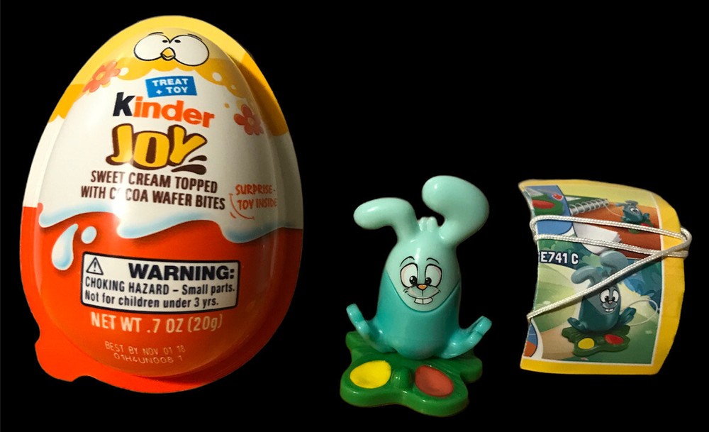 Kinder Joy Retired Baby Blue Bunny Figurine w/ String, Paint Brush & Watercolors