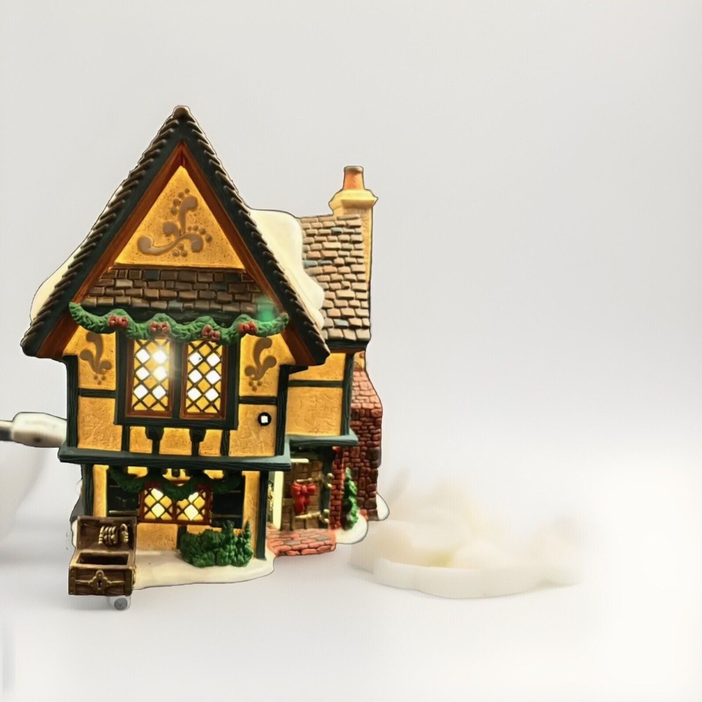 Dept 56 Heritage Dickens Village The Spider Box Locks /Box & Light Mint RETIRED