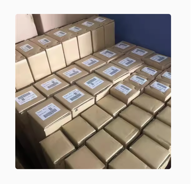 YORK 100% brand new and original  Input and output board  031W01743-002