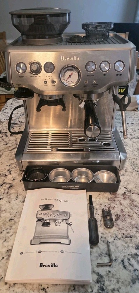 Breville BES870XL Barista Express Espresso Machine