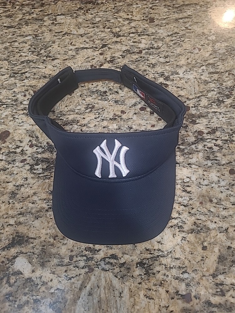 New York Yankees Navy Blue MLB Golf Hat with White NY Logo