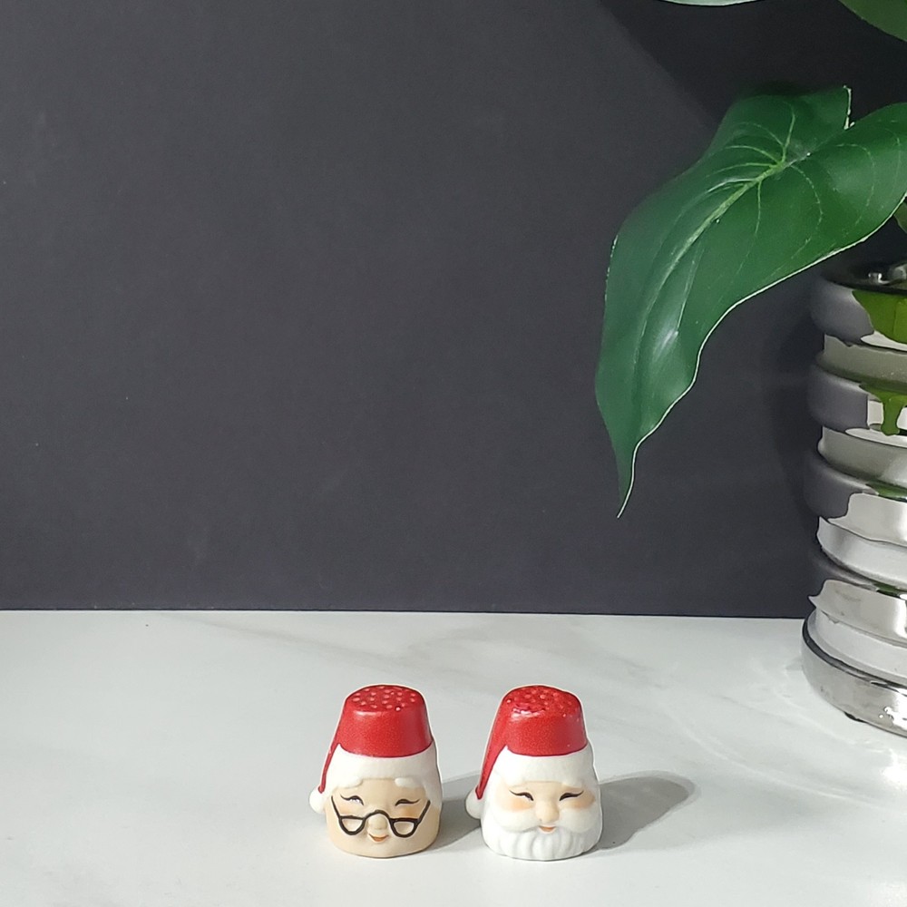 Vintage Sears Trim Shop Porcelain Santa and Mrs Claus Thimble Set Collectible