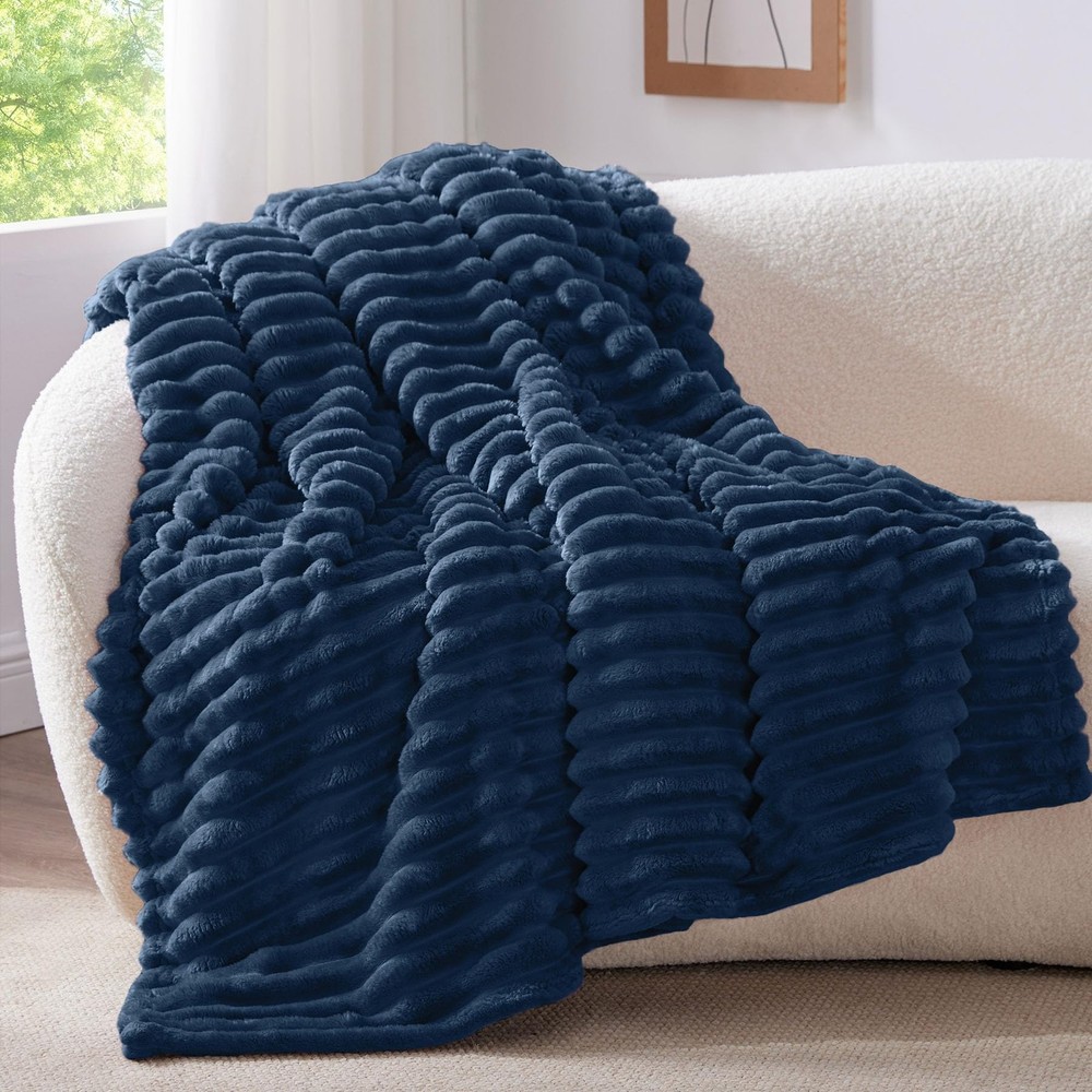 Soft 300GSM Navy Fleece Throw Blanket for Couch - Warm Fluffy Decor