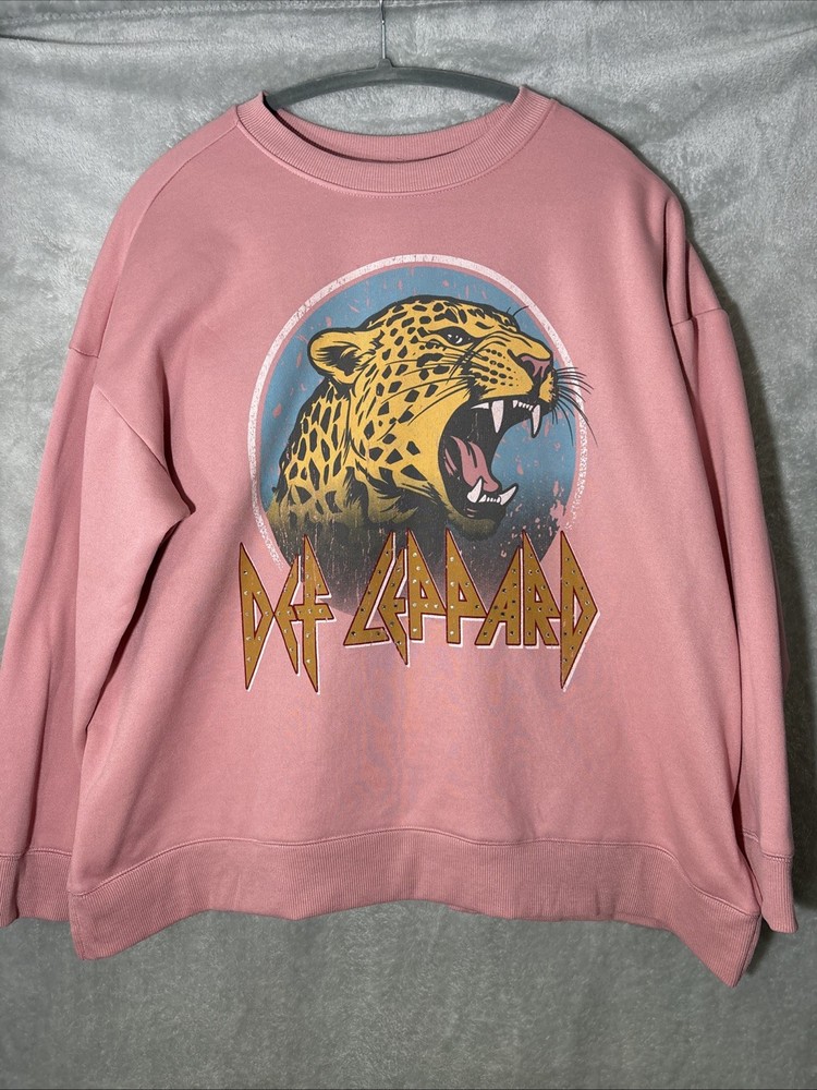 Def Leppard Pink Women’s Sweatshirt, 0X  🔥 Bedazzled