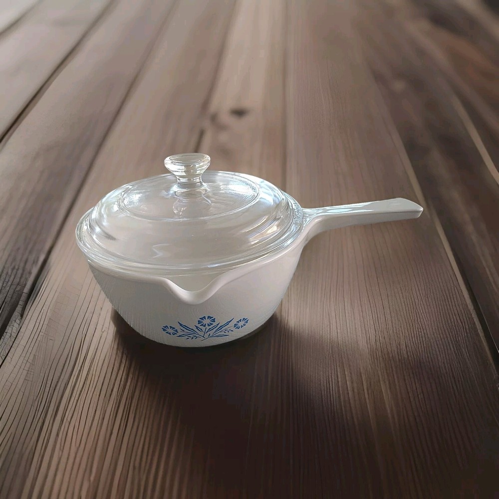 Corning Ware Sauce Pan P-89-B 2 1 /2 Cup Cornflower Pour Spout P-8-1-C Lid