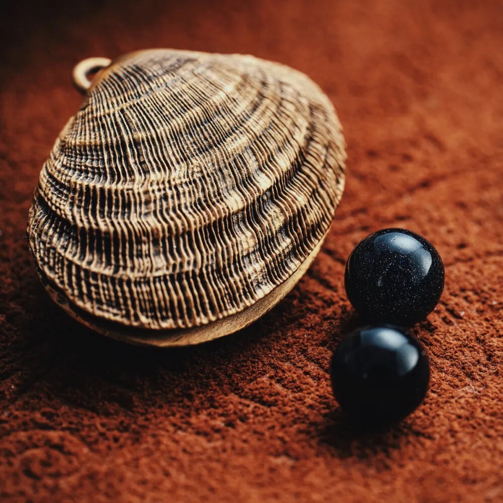 Seashell Pendant for Necklace, Shell Keychain Bell Novelty Gift for Women Men