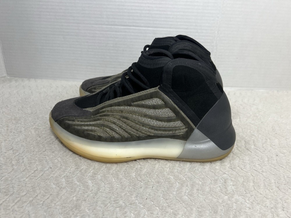Adidas Yeezy Quantum QNTM Barium Mens Size 6 Gray Black Fashion Sneaker H68771