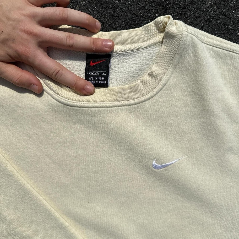 Nike Cream Yellow Sweatshirt for Men’s M and Boys XL Sizes