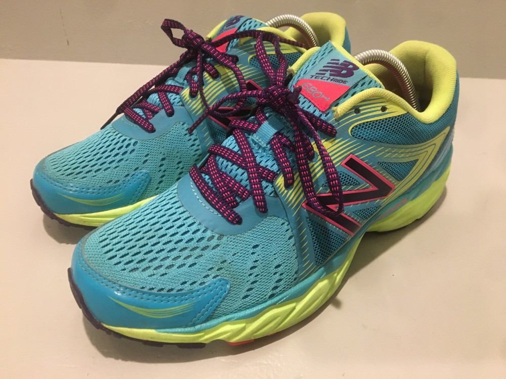 New Balance 860v6 Women's Running Shoes Size 9.5 Blue/Yellow with Pink Accents