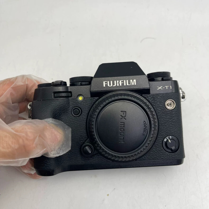 Fujifilm Fuji X Series X-T1 16.3MP Mirrorless Digital Camera (Body Only)-90% New