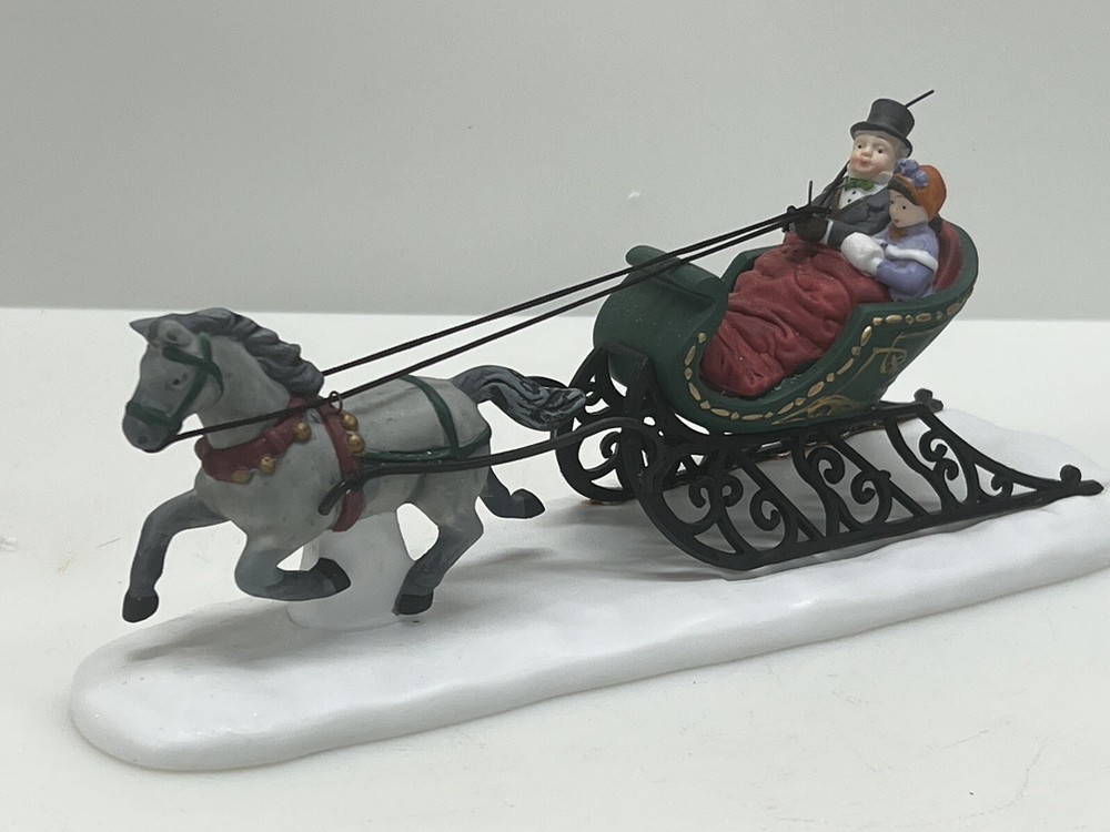 Dept 56 Dashing Through The Snow Heritage Village Collection # 58203 Retired