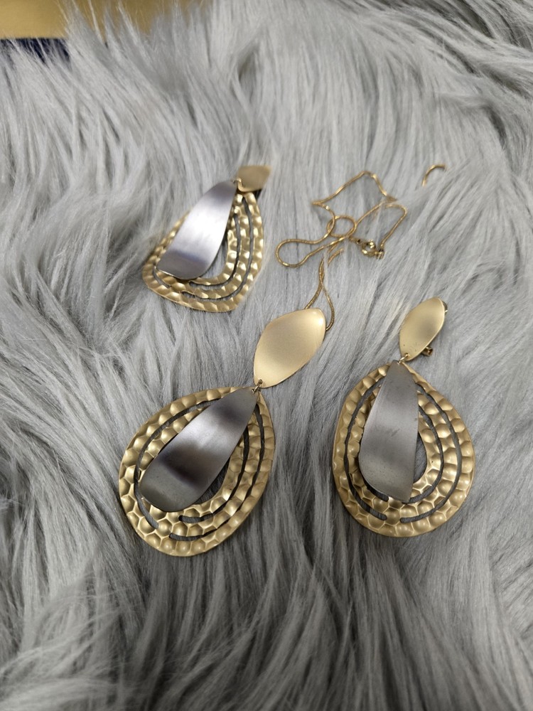 2 Tone Gold Plated Jewelry Set With Free Chain  Earrings And Pendant.Large Size