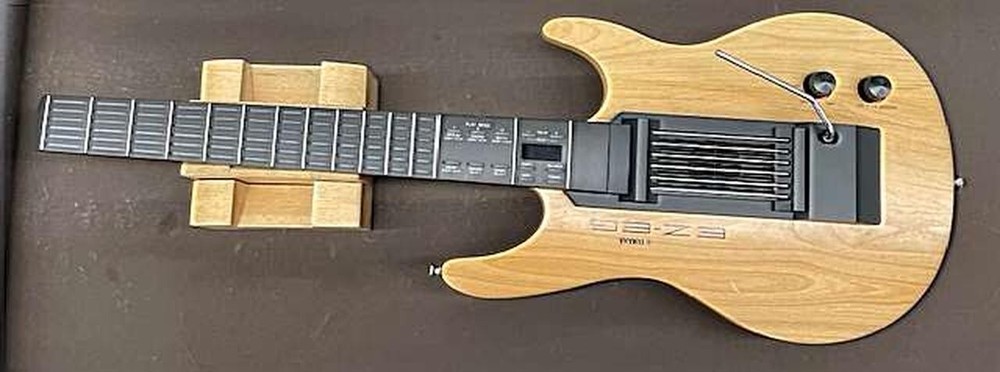 YAMAHA EZ-EG Easy Guitar Electronic Electric Silent Easy Guitar Used