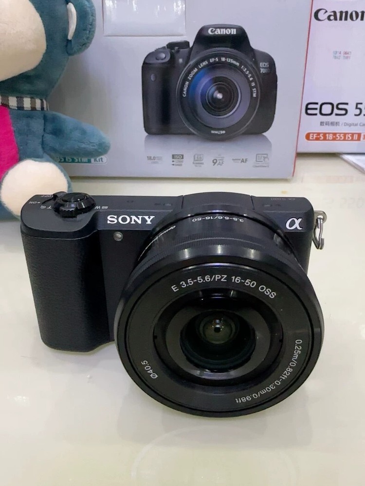 Sony Alpha a5100 24MP Mirrorless Camera with 16-50mm Lens in White