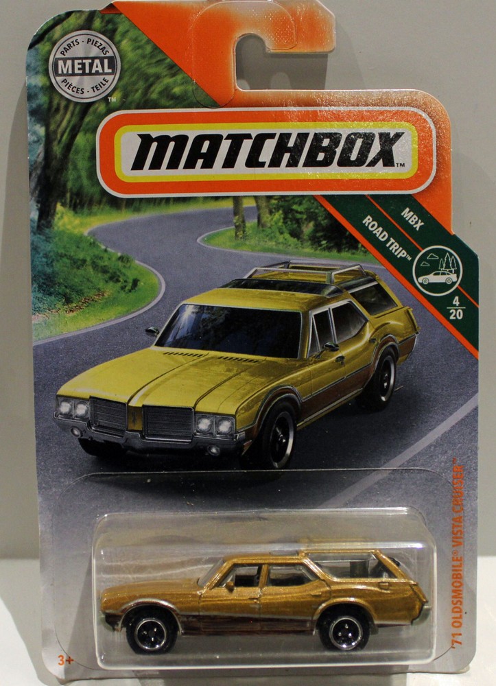 MATCHBOX ROAD TRIP 1971 OLDSMOBILE VISTA LONG CARD