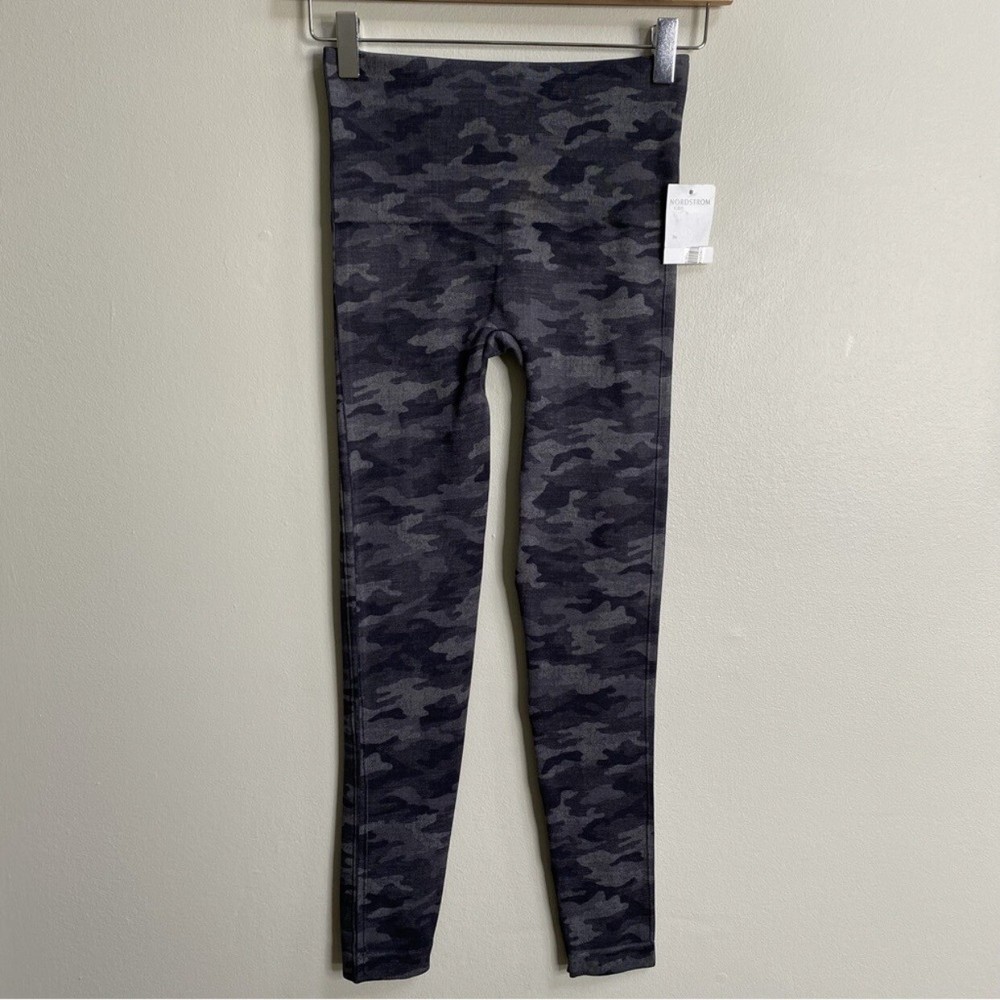 NWT SPANX Heather Camo Look At Me Now Seamless Leggings Size Small