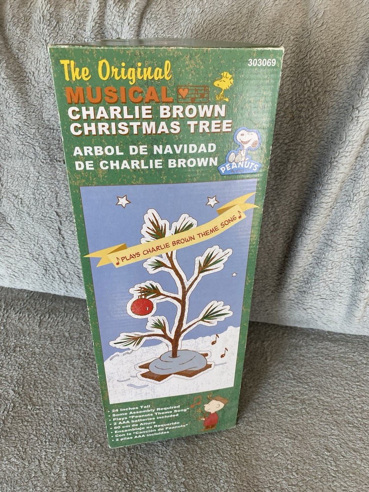 Charlie Brown Christmas Tree with Linus Blanket Holiday Decor 24