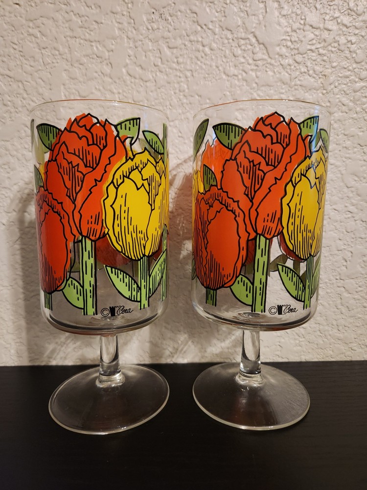 Set Of 2 Cera Red Yellow & Orange Tulip Flower Patterned Footed Cocktail Glasses