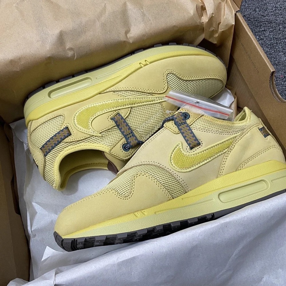 Travis Scott x Air Max 1 Saturn Gold DO9392-700 Mens Sneakers