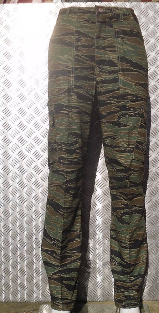 Tiger Camouflage Military Style Combat / Cargo Trousers Size 30