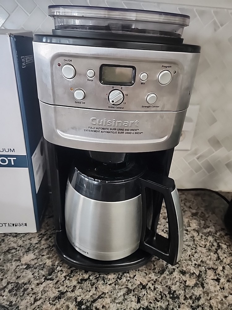 Cuisinart DGB-900BC Grind and Brew Coffee Maker in Great Condition  