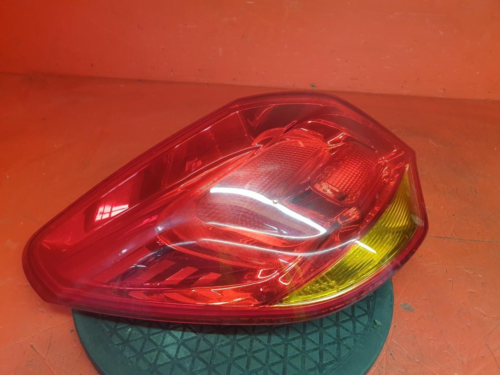 VAUXHALL ASTRA TAIL LIGHT PASSENGER SIDE NEARSIDE LH 2011 5 DOOR HATCHBACK