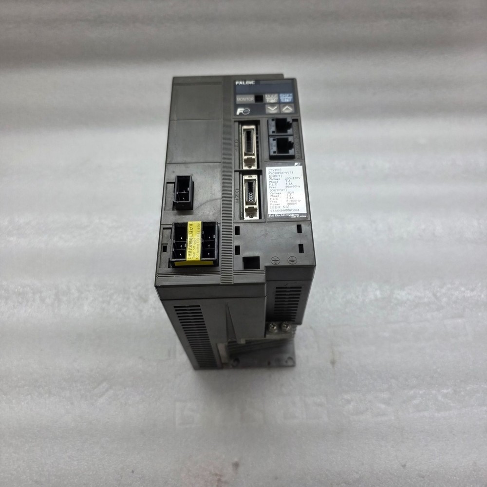 FUJI ELECTRIC RYC102C3-VVT2 SERVO DRIVE