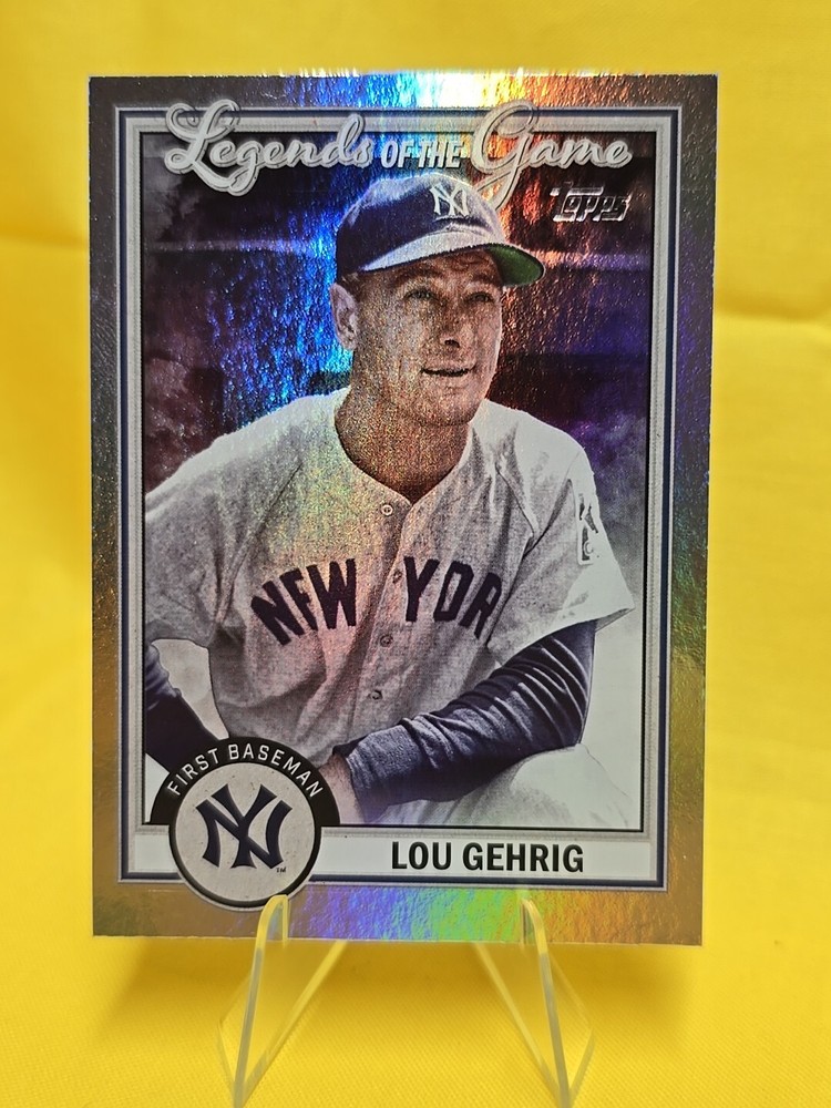 2023 Topps Legends Refractor Lou Gehrig #LG-11 Yankees Card