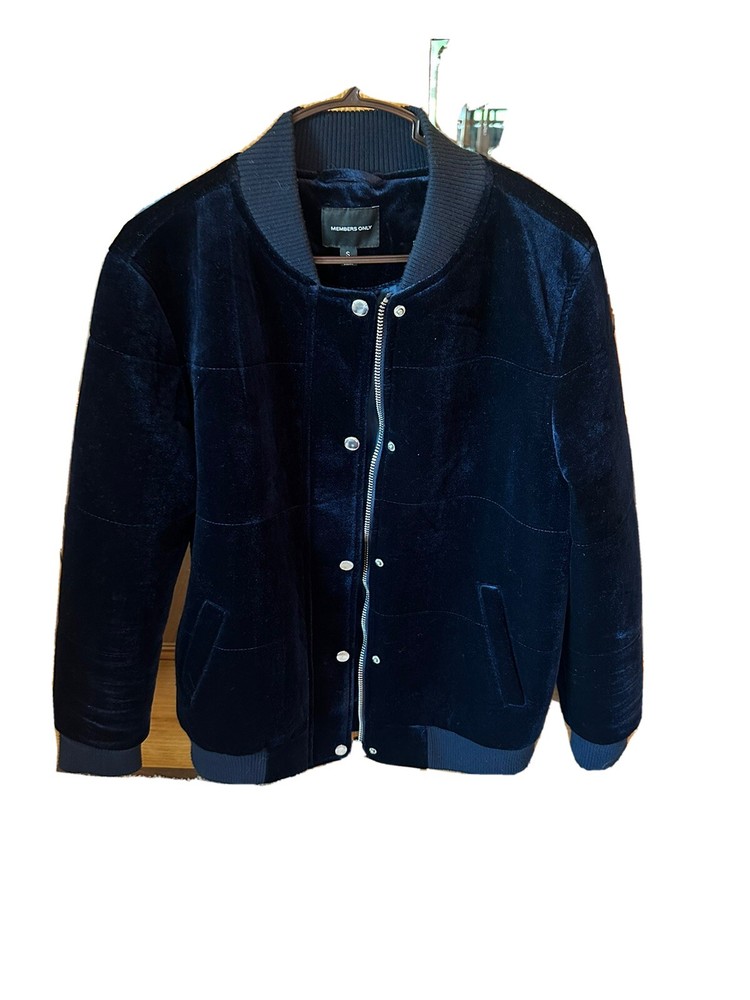 Members Only Navy Velvet Jacket in Size Small - Stylish & Soft-image