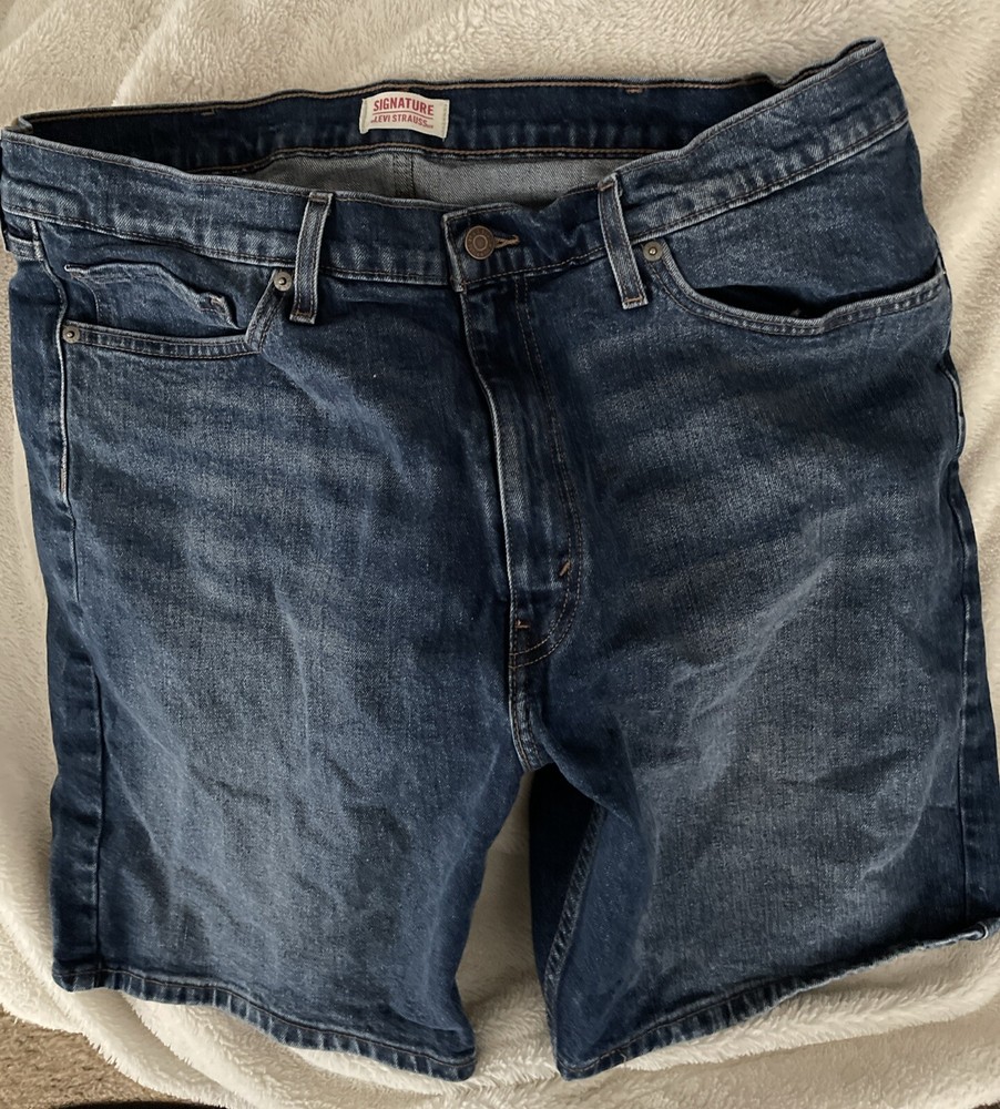 Signature Levi Strauss Shorts Men’s 38 Blue