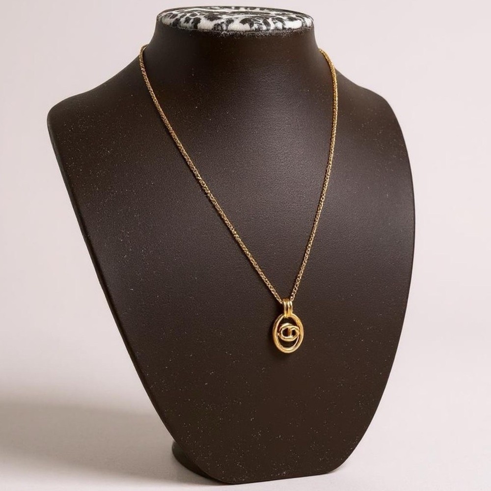 Christian Dior CD Logo Gold Plated Necklace Elegant Jewelry