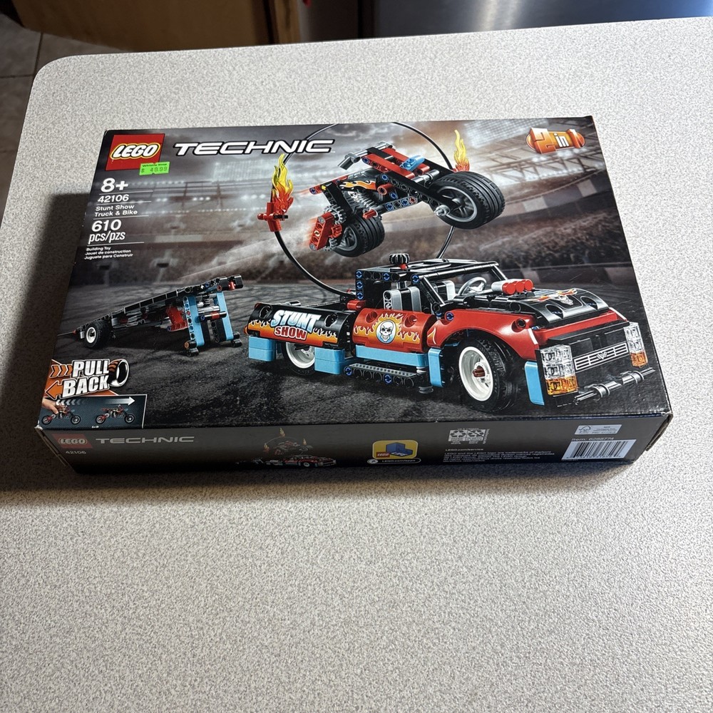 LEGO Technic 42106 Stunt Show Truck & Bike Complete/new open Box