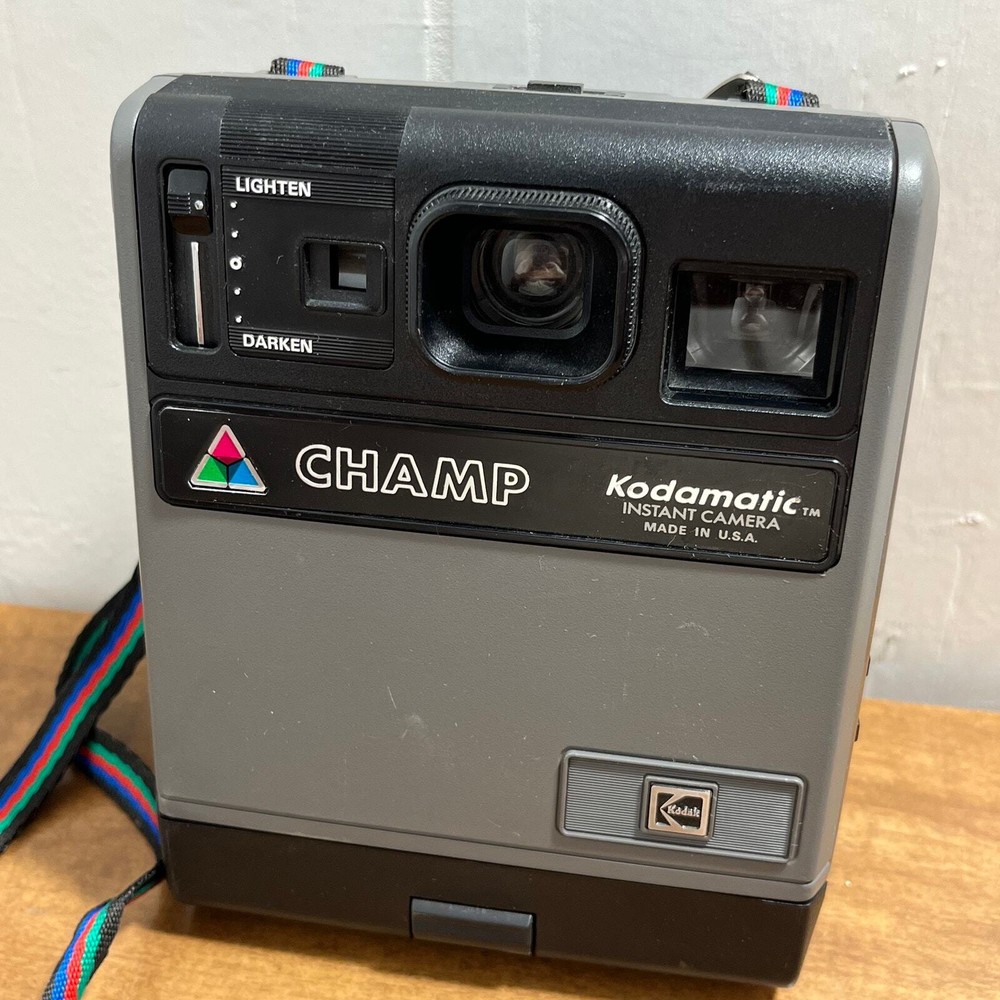 Vtg Champ Kodamatic Instant Camera Kodak HS144-10 Film Display Collectors TB8