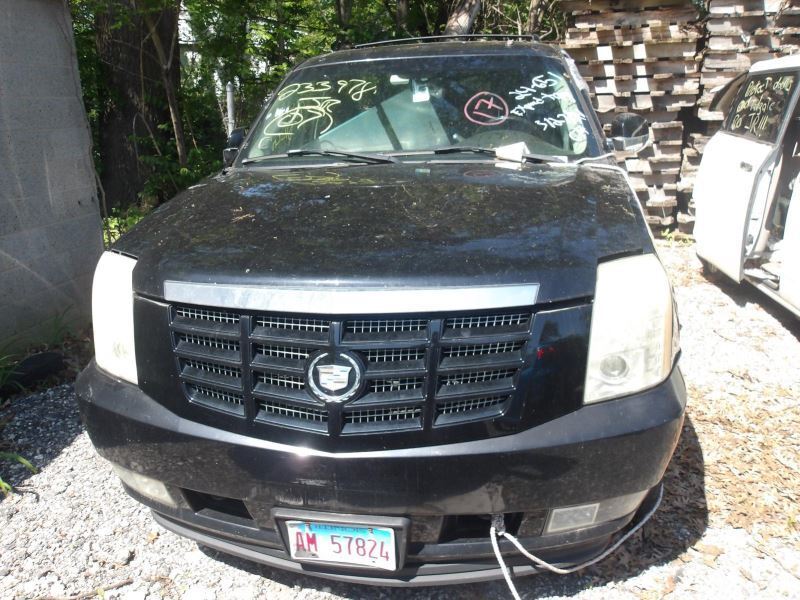 Driver Left Tail Light Without Premium Collection Fits 07-14 ESCALADE 1380052