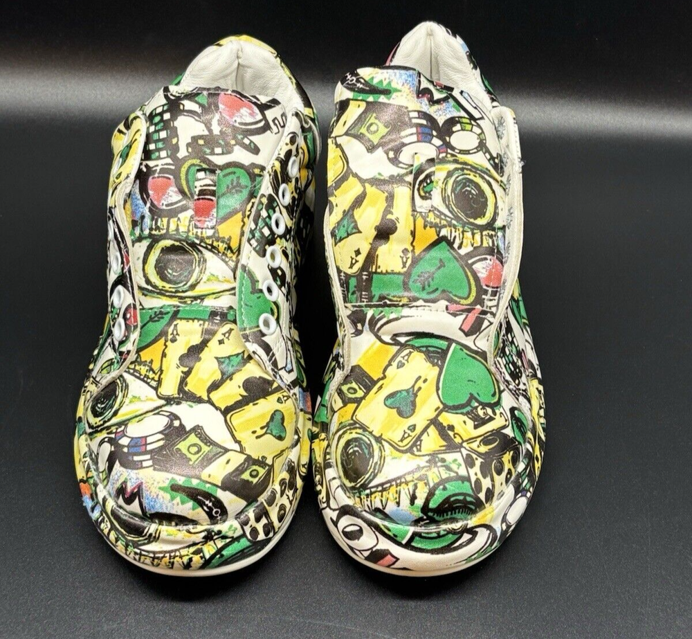 Women Graffiti Print Lace-Up Platform Sneakers Size 9