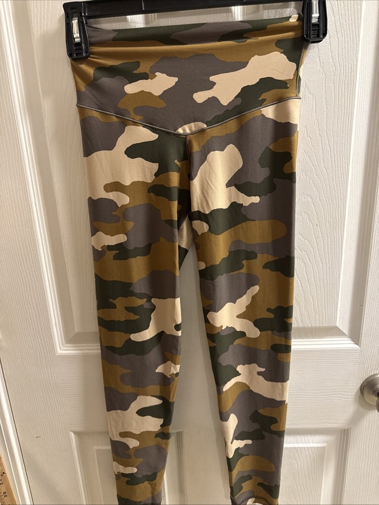 Aerie Offline Crossover Women's Camo Print Leggings - Size Medium