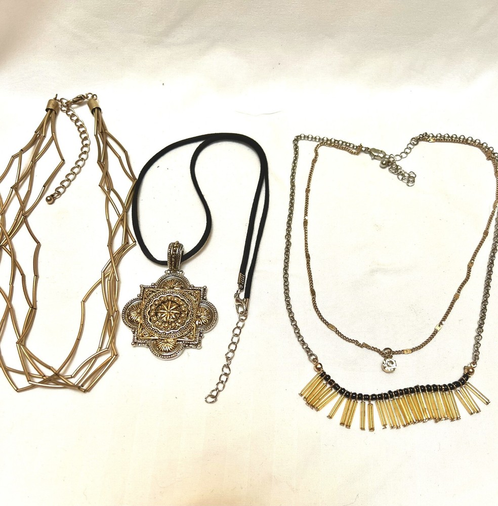 Hardware  Mixed Metal Layered Necklaces Two Tone, Medallion, Chain, Tubular  N14