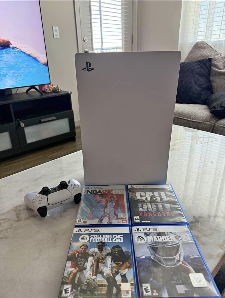 PS5 Disc Edition Console 1TB Bundle- White