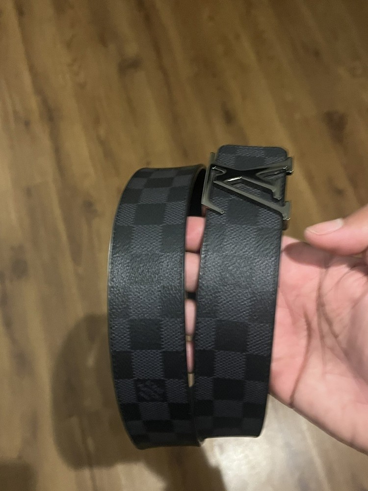Louis Vuitton LV Initiales Belt - Black (M9808) great condition