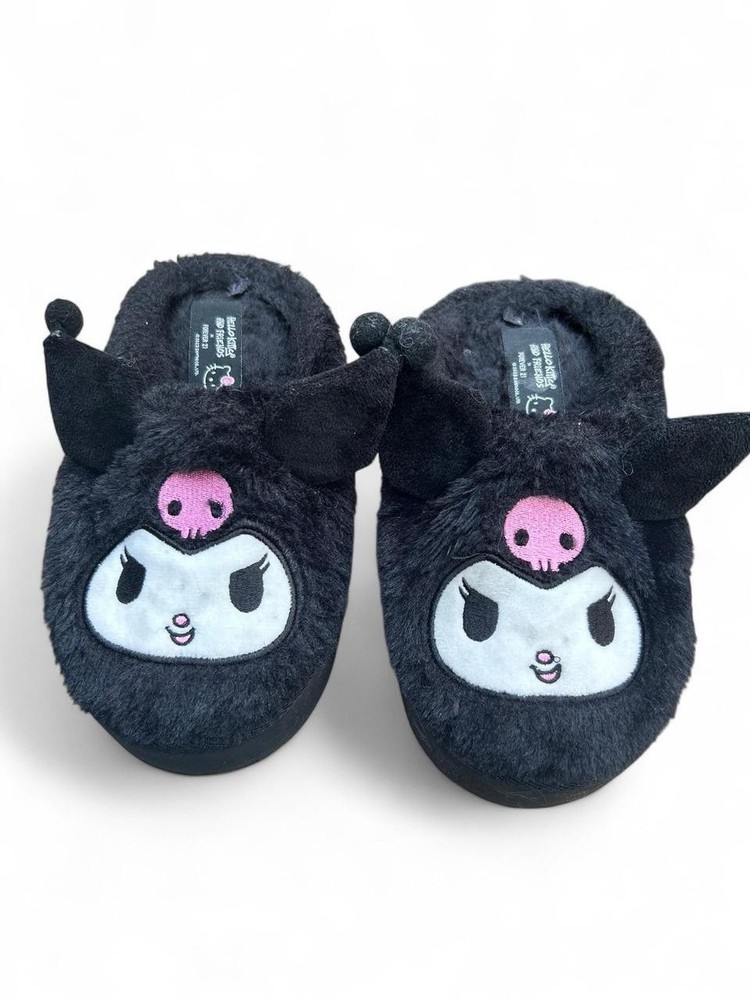 Forever 21 Sanrio Hello Kitty and Friends Kuromi House Slippers Size Small
