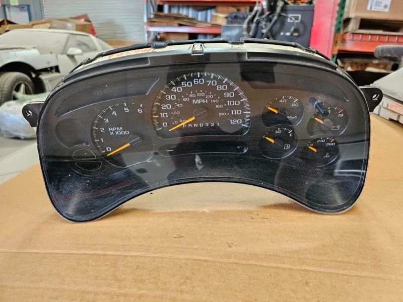 2006-2007 Chevrolet Silverado 1500 Speedometer Cluster 6.0L OEM