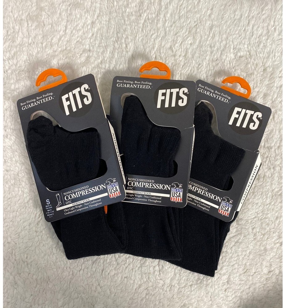 New FITS Set of Three Non-Cushioned Compression OTC Socks Size Small