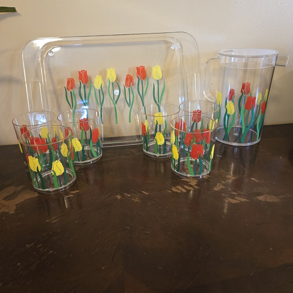 Vintage Tulips Acrylic 8-Piece Bar Set with Glasses Tray and Pitcher
