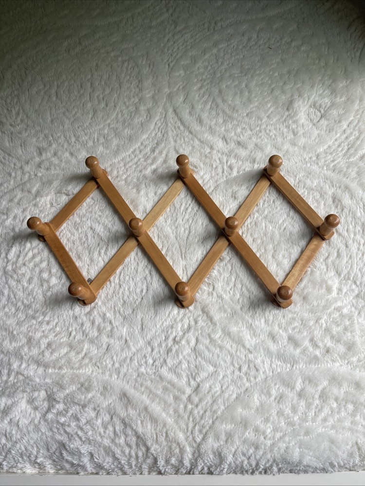 Vintage 10 Peg Accordion Style Hat Coat Rack Taiwan Wood Wall Hanger Cottage