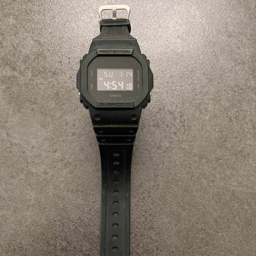 USED G-SHOCK ALL BLACK WRISTWATCH GOOD M-9F02