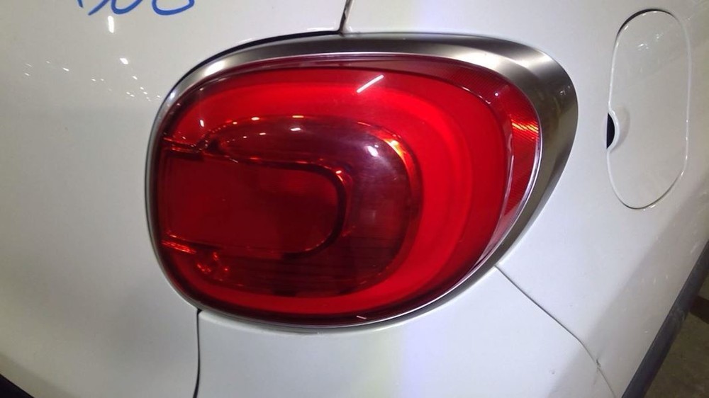 500 FIAT  2014 Passenger Right Hand Tail Light 1378852