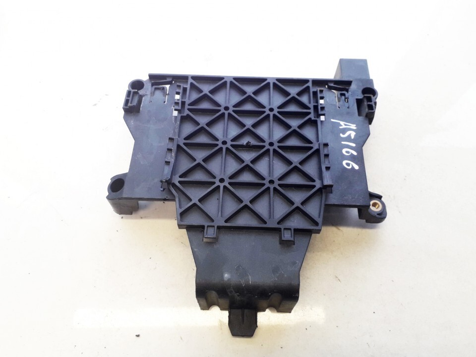 2010 Volvo XC60 Car Part 30729835 6G9N17108A #980648-06